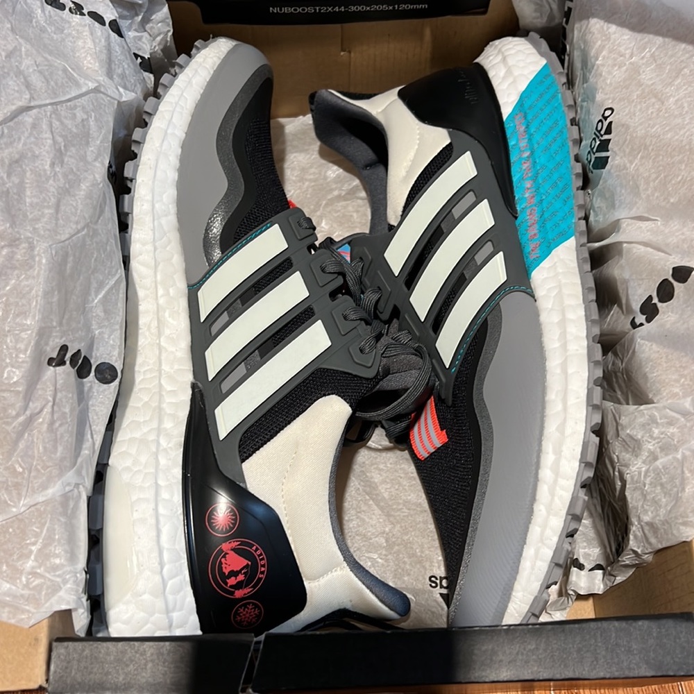 Adidas UltraBoost All Terrain - Picture 11 of 13